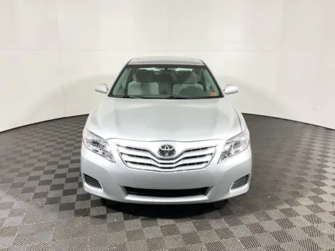 More photos of 2011 Toyota Camry LE at Don Wood Toyota, OH