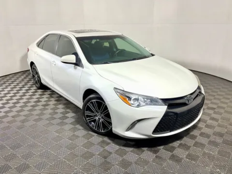 More photos of 2016 Toyota Camry SE at Don Wood Toyota, OH