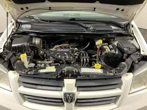 More photos of 2010 Dodge Grand Caravan SE at Don Wood Toyota, OH