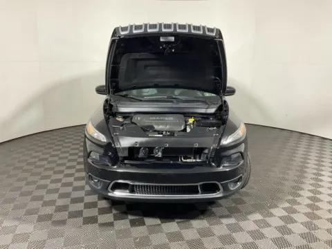 More photos of 2018 Jeep Cherokee Limited at Don Wood Toyota, OH