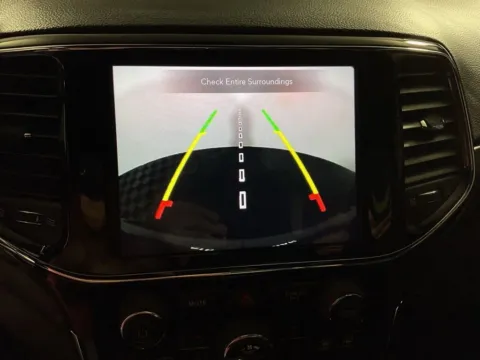 More photos of 2020 Jeep Grand Cherokee Altitude at Don Wood Toyota, OH