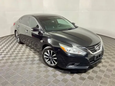 More photos of 2016 Nissan Altima 2.5 SL at Don Wood Toyota, OH