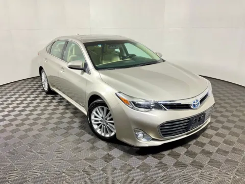 More photos of 2014 Toyota Avalon Hybrid Limited at Don Wood Toyota, OH