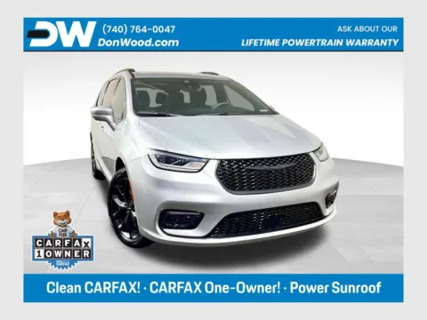 Silver 2022 Chrysler Pacifica Touring L for sale in Athens, OH