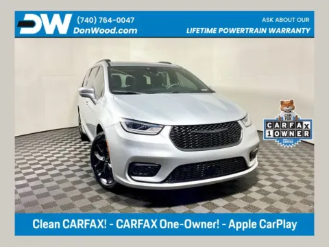 Silver 2022 Chrysler Pacifica Touring L for sale in Athens, OH