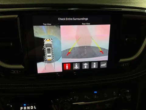 More photos of 2022 Chrysler Pacifica Touring L at Don Wood Toyota, OH