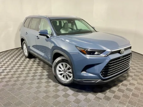 More photos of 2026 Toyota Grand Highlander XLE at Don Wood Toyota, OH
