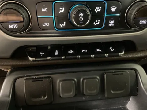 More photos of 2018 GMC Sierra 1500 SLT at Don Wood Toyota, OH