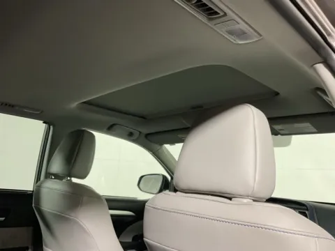 Photos of 2019 Toyota Highlander SE for sale in Athens, OH at Don Wood Toyota