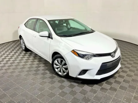 More photos of 2015 Toyota Corolla LE at Don Wood Toyota, OH
