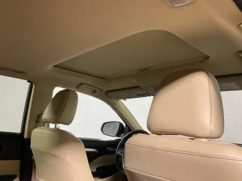 Photos of 2016 Toyota Highlander XLE V6 for sale in Athens, OH at Don Wood Toyota