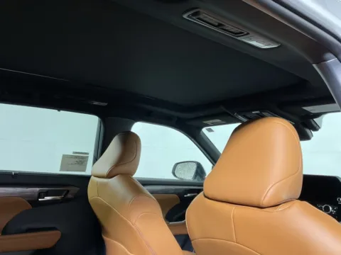 More photos of 2026 Toyota Highlander Hybrid Platinum at Don Wood Toyota, OH