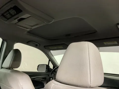 More photos of 2017 Honda Pilot EX-L at Don Wood Toyota, OH
