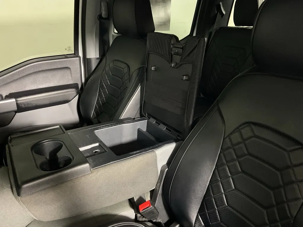 Ford F350SD photo 27