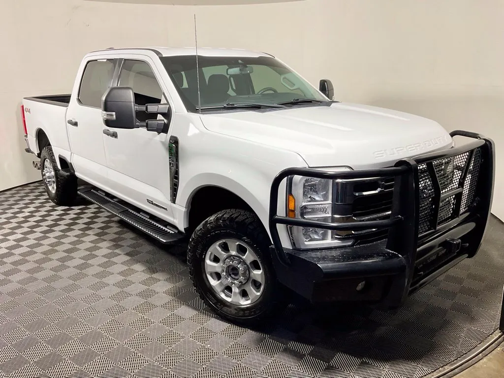 Ford F350SD photo 4