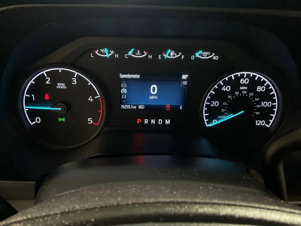 Ford F350SD photo 23