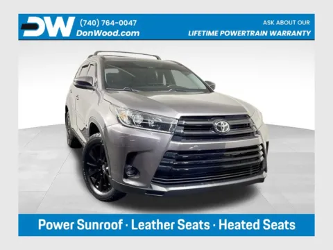 Gray 2019 Toyota Highlander SE for sale in Athens, OH