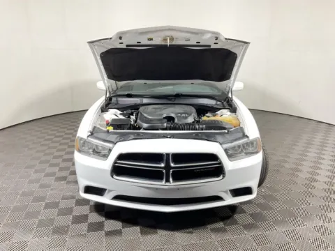 More photos of 2013 Dodge Charger SE at Don Wood Toyota, OH