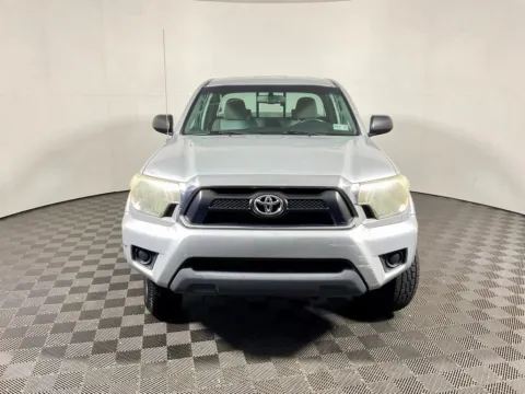 More photos of 2013 Toyota Tacoma SR5 at Don Wood Toyota, OH