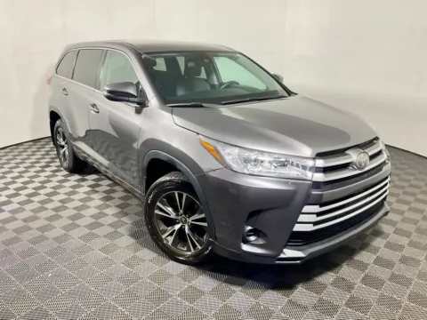 More photos of 2018 Toyota Highlander LE at Don Wood Toyota, OH