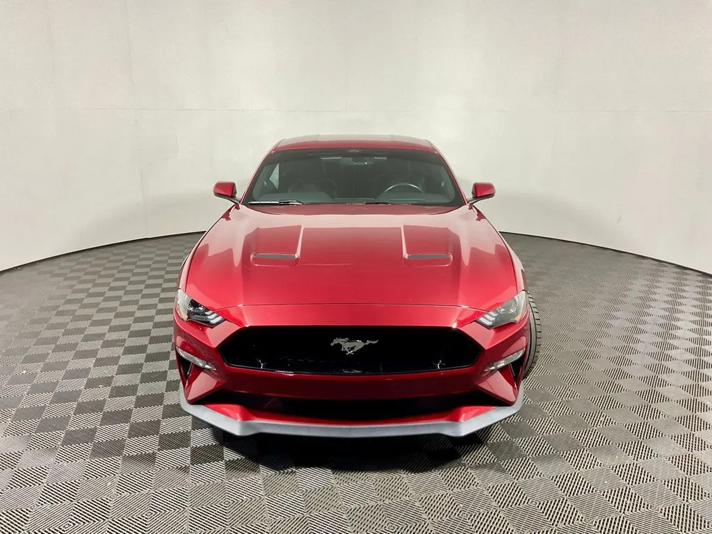 Ford Mustang photo 7