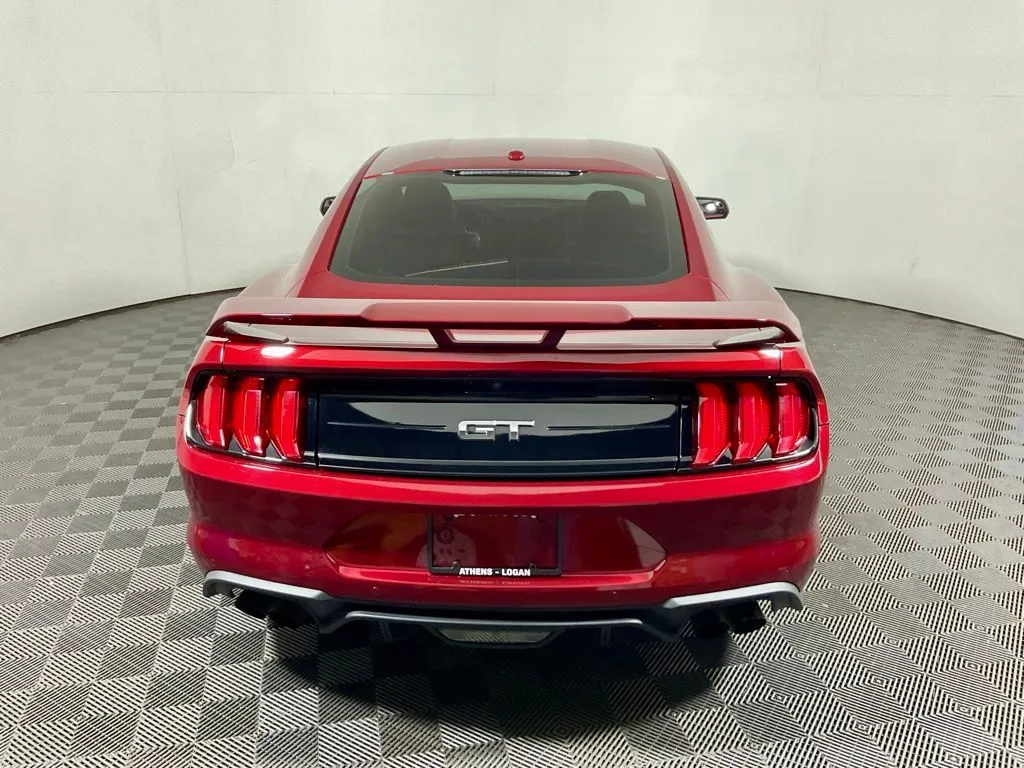Ford Mustang photo 12