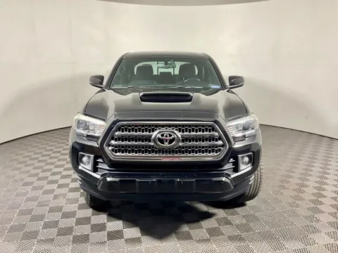 More photos of 2017 Toyota Tacoma TRD Sport at Don Wood Toyota, OH