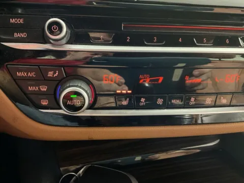 More photos of 2019 BMW 5 Series 530e xDrive iPerformance at Don Wood Toyota, OH