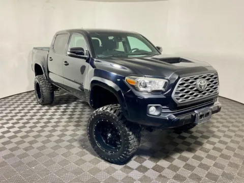 More photos of 2020 Toyota Tacoma TRD Sport at Don Wood Toyota, OH