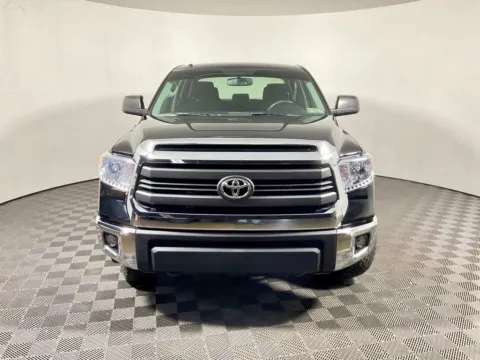 More photos of 2015 Toyota Tundra SR5 at Don Wood Toyota, OH