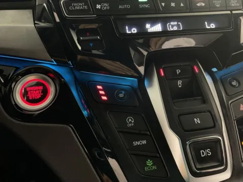 More photos of 2022 Honda Odyssey Touring at Don Wood Toyota, OH