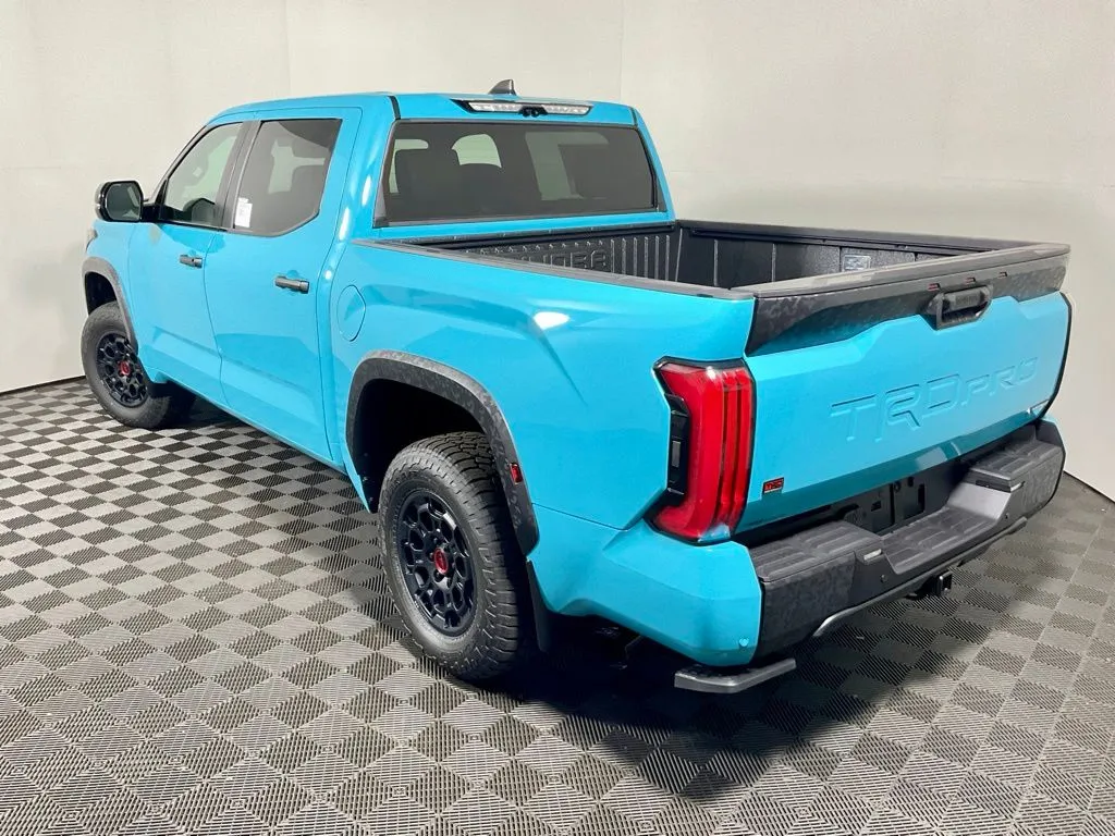 Toyota Tundra photo 13