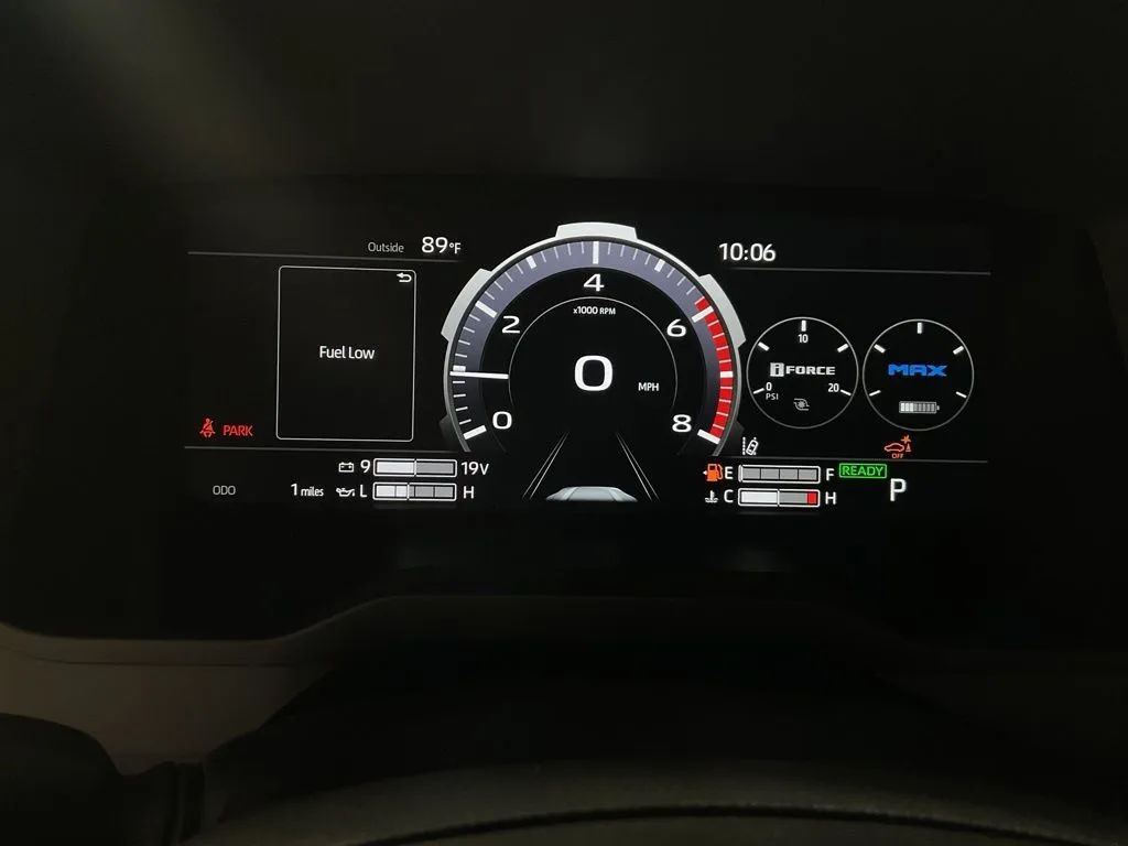 Toyota Tundra photo 25