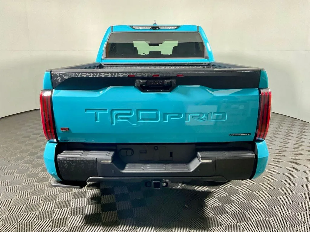 Toyota Tundra photo 14