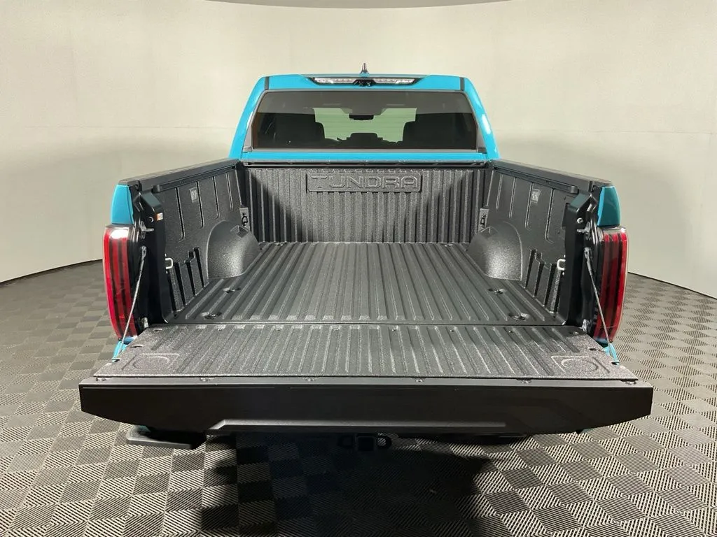 Toyota Tundra photo 15