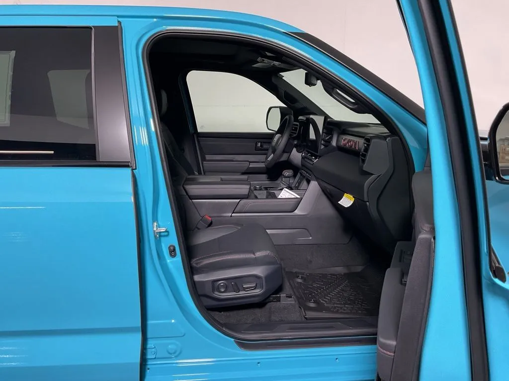 Toyota Tundra photo 36