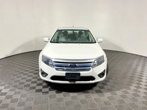 More photos of 2012 Ford Fusion SE at Don Wood Toyota, OH