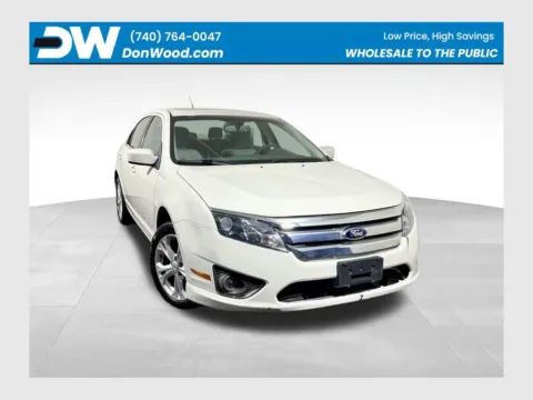 White 2012 Ford Fusion SE for sale in Athens, OH