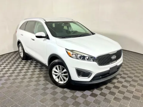 More photos of 2016 Kia Sorento LX at Don Wood Toyota, OH