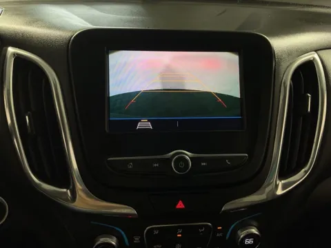 More photos of 2021 Chevrolet Equinox LT at Don Wood Toyota, OH