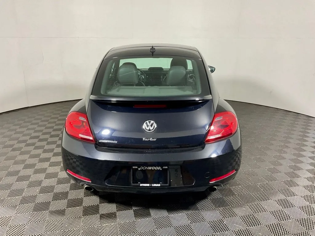 Volkswagen Beetle photo 12