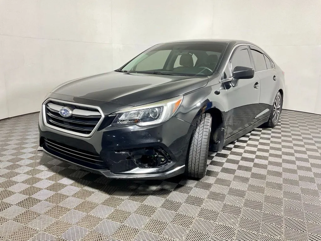 Subaru Legacy photo 2
