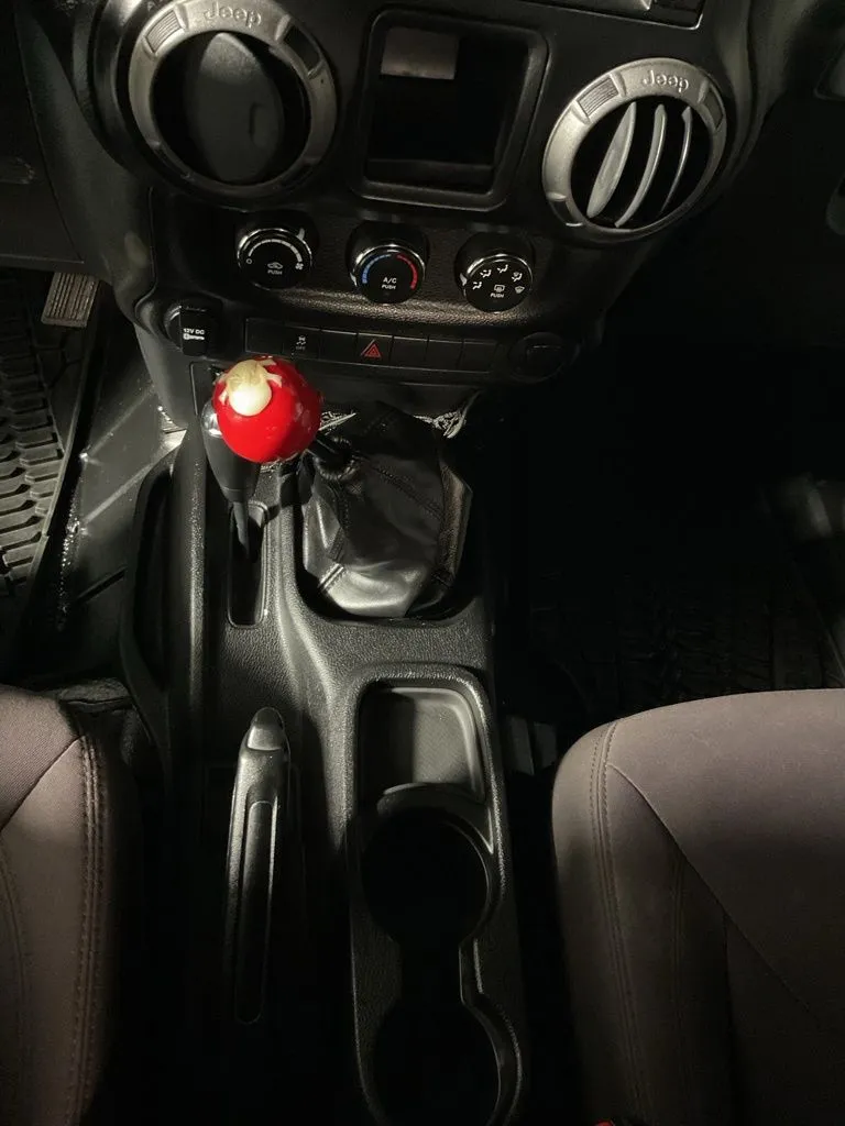 Jeep Wrangler photo 24