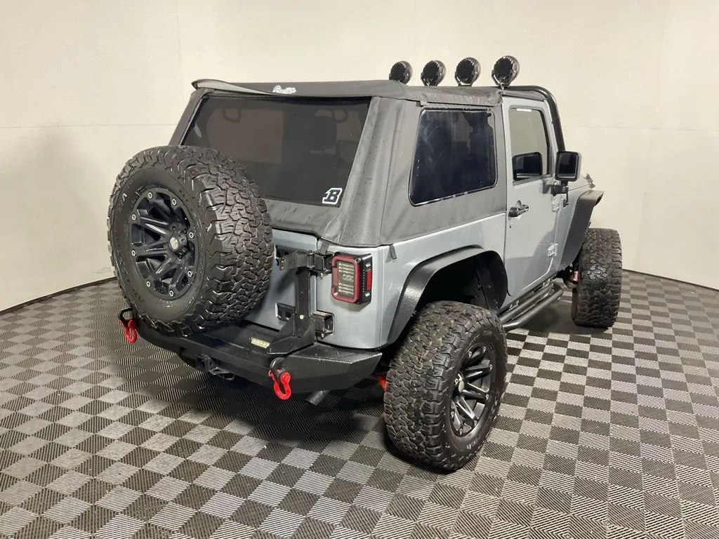 Jeep Wrangler photo 15