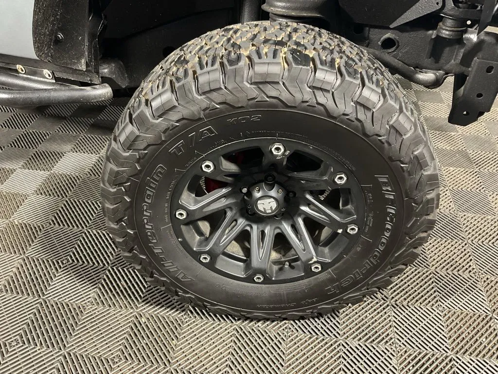 Jeep Wrangler photo 30