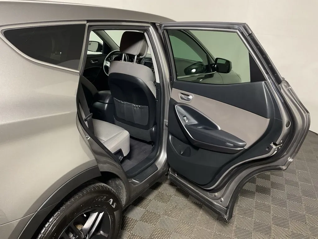 Hyundai Santa Fe Sport photo 32