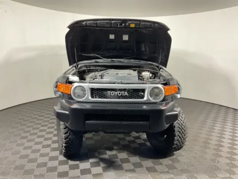 More photos of 2007 Toyota FJ Cruiser at Don Wood Toyota, OH