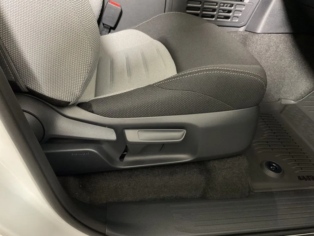 Toyota 4Runner photo 37