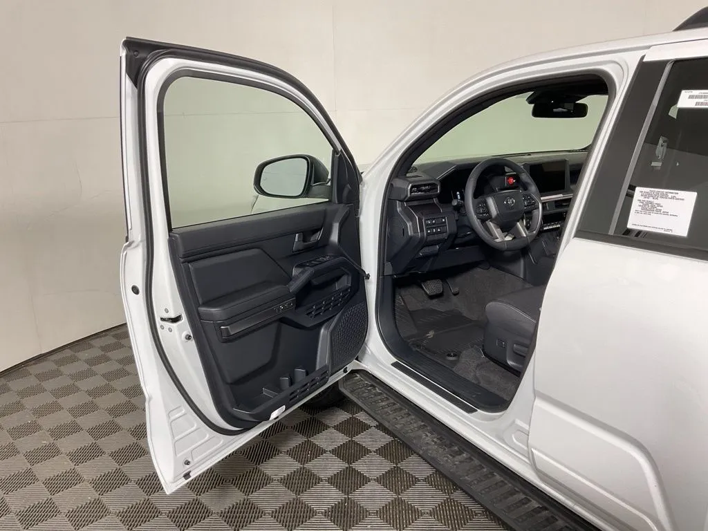 Toyota 4Runner photo 18