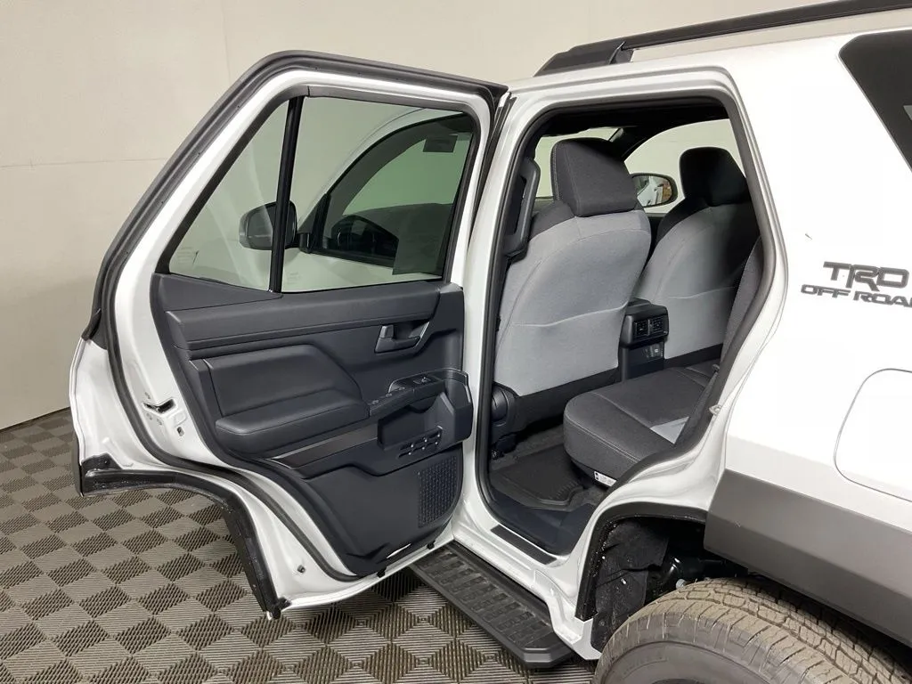 Toyota 4Runner photo 31